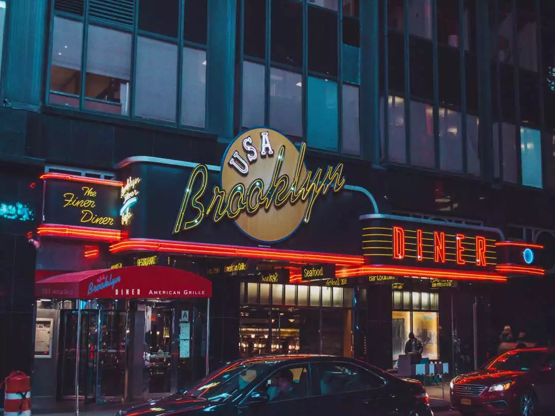 Neon in Brooklyn image by Fernando GonzÃ¡lez from Pixabay